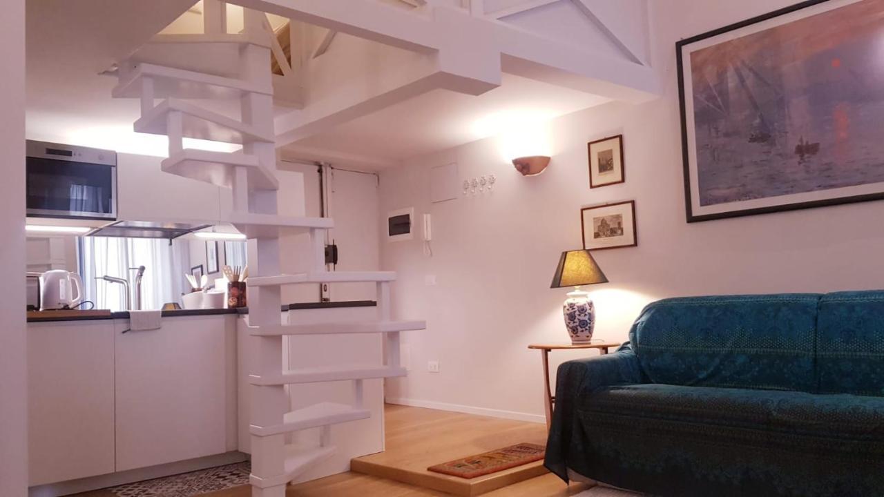 Domus Lupae -live In The Heart Of Apartment Rom